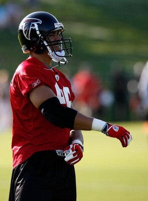 FLOWERY BRANCH, GA - AUGUST 01:  Tight end Tony Gonzalez #88 of the Atlanta Falcons during opening day of training camp on August 1, 2009 at the Falcons Training Complex in Flowery Branch, Georgia.  (Photo by Kevin C. Cox/Getty Images)