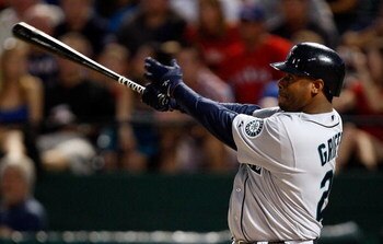 ARLINGTON, TX - JULY 31:  Ken Griffey, Jr. #24 of the Seattle Mariners on July 31, 2009 at Rangers Ballpark in Arlington, Texas.  (Photo by Ronald Martinez/Getty Images)