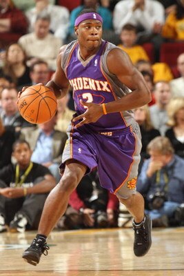 SEATTLE - NOVEMBER 1:  Marcus Banks #2 of the Phoenix Suns moves the ball up court during a game against the Seattle SuperSonics at Key Arena on November 1, 2007 in Seattle, Washington.  The Suns won 106-99.  NOTE TO USER: User expressly acknowledges and 