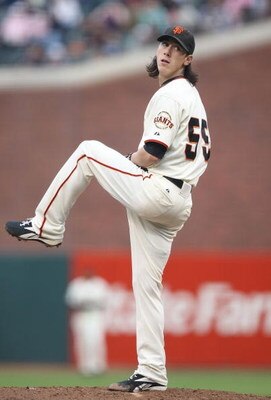 SAN FRANCISCO - AUGUST 01:  Tim Lincecum #55 of the San Francisco Giants pitches against the Philadelphia Phillies during a Major League Baseball game at AT&T Park on August 1, 2009 in San Francisco, California.  (Photo by Jed Jacobsohn/Getty Images)