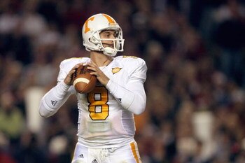 COLUMBIA - NOVEMBER 1:  Quarterback Jonathan Crompton #8 of the Tennessee Volunteers looks to pass the ball during the game against the South Carolina Gamecocks at Williams-Brice Stadium on November 1, 2008 in Columbia, South Carolina. (Photo by: Streeter