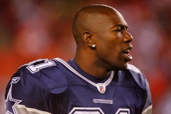 LANDOVER, MD - NOVEMBER 16:  Terrell Owens #81 of the of the Dallas Cowboys looks on prior to the game against the Washington Redskins during their game on November 16, 2008 at FedEx Field in Landover, Maryland.  (Photo by Jaime L. Mikle/Getty Images)