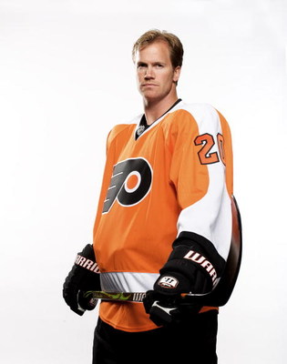 PHILADELPHIA - JULY 06: (EDITORS NOTE: THIS IMAGE HAS BEEN DIGITALLY ALTERED) Chris Pronger #20 of the Philadelphia Flyers poses for a portrait after his first press conference as a Philadelphia Flyer at Flyer's Skate Zone on July 6, 2009 in Philadelphia,