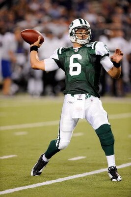 BALTIMORE - AUGUST 24:  Mark Sanchez #6 of the New York Jets throws a touchdown pass in a preseason game against the Baltimore Ravens at M&T Bank Stadium on August 24, 2009 in Baltimore, Maryland.  (Photo by Greg Fiume/Getty Images)
