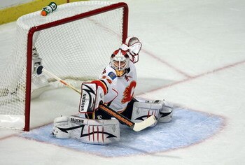 CHICAGO - APRIL 16:  Goalie Miikka Kiprusoff #34 of the Calgary Flames tends goal against the Chicago Blackhawks during Game One of the Western Conference Quarterfinals of the 2009 Stanley Cup Playoffs on April 16, 2009 at the United Center in Chicago, Il