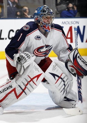 TORONTO - FEBRUARY 19: Steve Mason #1 Columbus Blue Jackets during game action against the Toronto Maple Leafs on February 19, 2009 at the Air Canada Centre in Toronto, Ontario, Canada. (Photo by Dave Abel/Getty Images)