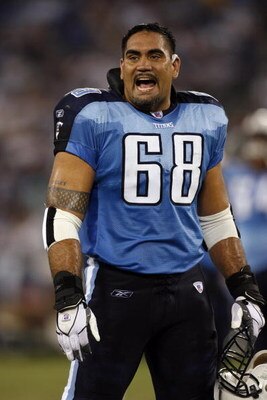 NASHVILLE, TN - AUGUST 11: Kevin Mawae #68 of the Tennessee Titans reacts during a preseason game on August 11, 2007 at LP Field in Nashville, Tennessee. The Redskins beat the Titans 14-6. (Photo by Joe Murphy/Getty Images)
