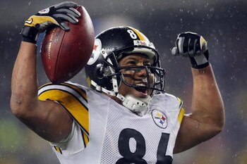 FOXBORO, MA - NOVEMBER 30:  Hines Ward #86 of the Pittsburgh Steelers celebrates his touchdown in the third quarter against the New England Patriots on November 30, 2008 at Gillette Stadium in Foxboro, Massachusetts.  (Photo by Elsa/Getty Images)