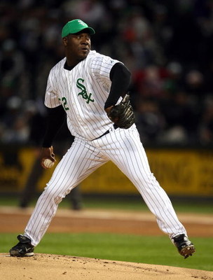 CHICAGO - SEPTEMBER 14: Starting pitcher Jose Contreras #52 of the Chicago White Sox delivers the ball against the Los Angeles Angels of Anaheim on September 14, 2007 at U.S. Cellular Field in Chicago, Illinois. (Photo by Jonathan Daniel/Getty Images)