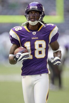 IRVING - AUGUST 28:  Sidney Rice #18 of the Minnesota Vikings warms up before a preseason game against the Dallas Cowboys on August 28, 2008 at Texas Stadium in Irving, Texas.  The Cowboys won 16-10.  (Photo by Brian Bahr/Getty Images)