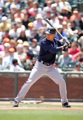 SAN FRANCISCO - MAY 25:  Kelly Johnson #2 of the Atlanta Braves bats against the San Francisco Giants at AT&T Park on May 25, 2009 in San Francisco, California.  (Photo by Ezra Shaw/Getty Images)