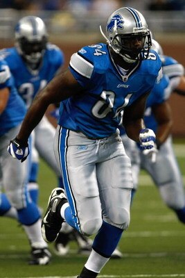 DETROIT, MI - AUGUST 28:  Tight end Brandon Pettigrew #84 of the Detroit Lions runs a pass pattern against the Indianapolis Colts at Ford Field on August 28, 2009 in Detroit, Michigan.  The Lions defeated the Colts 18-17. (Photo by Scott Boehm/Getty Image