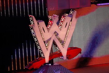 UNCASVILLE, CT - AUGUST 3:  Actor Jeremy Piven guest hosts WWE's 'Monday Night Raw' at Mohegan Sun on August 3, 2009 in Uncasville, Connecticut.  (Photo by Jim Rogash/Getty Images)