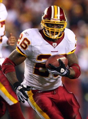 LANDOVER, MD - NOVEMBER 16:  Clinton Portis #26 of the Washington Redskins in action against the Dallas Cowboys on November 16, 2008 at FedEx Field in Landover, Maryland.  (Photo by Jim McIsaac/Getty Images)