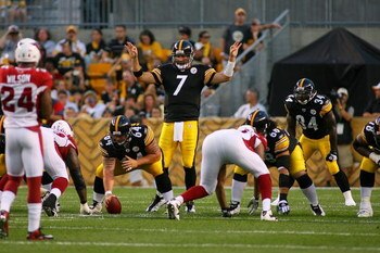 PITTSBURGH - AUGUST 13:  Ben Roethlisberger #7 of the Pittsburgh Steelers calls signals during the preseason NFL game against the Arizona Cardinals at Heinz Field on August 13, 2009 in Pittsburgh, Pennsylvania.  The Steelers won 20-10.  (Photo by Rick Ste