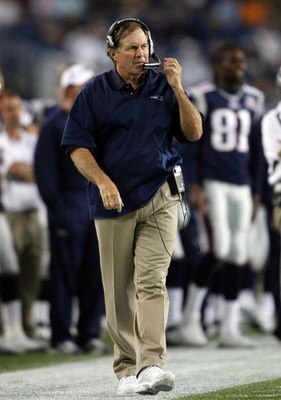 FOXBORO, MA - SEPTEMBER 03:  Head coach Bill Belichick of the New England Patriots directs his players in the fourth quarter against the New York Giants on September 3, 2009 at Gillette Stadium in Foxboro, Massachusetts.  (Photo by Elsa/Getty Images)