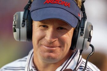 TUSCON - OCTOBER 4:  Head coach Mike Stoops of the Arizona Wildcats looks on during the game against the Washington Huskies on October 4, 2008 at Arizona Stadium in Tucson, Arizona. (Photo by: Gregory Shamus/Getty Images)
