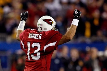 TAMPA, FL - FEBRUARY 01:  Kurt Warner #13 of the Arizona Cardinals celebrates after he threw a 64-yard touchdown to Larry Fitzgerald #11 in the fourth quarter against the Pittsburgh Steelers during Super Bowl XLIII on February 1, 2009 at Raymond James Sta