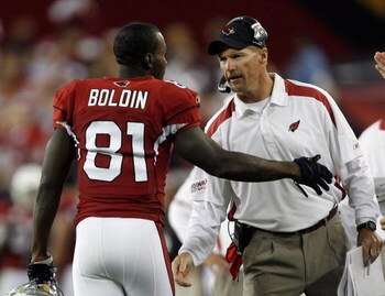GLENDALE, AZ - NOVEMBER 10:  Anquan Boldin #81 of the Arizona Cardinals celebrates his touchdown with coach Ken Whisenhunt against the San Francisco 49ers during the second quarter at University of Phoenix Stadium on November 10, 2008 in Glendale, Arizona