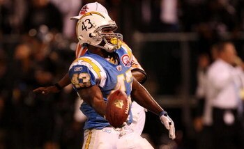 OAKLAND, CA - SEPTEMBER 14:  Darren Sproles #43 of the San Diego Chargers celebrates after he scored the game-winning touchdown on a 5-yard run in the fourth quarter against the Oakland Raiders on September 14, 2009 at the Oakland-Alameda County Coliseum 
