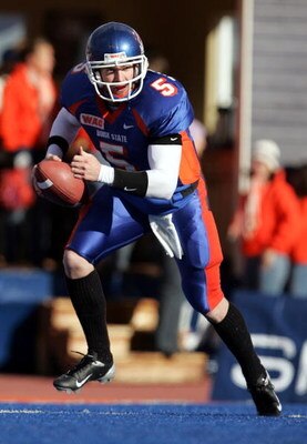 BOISE, ID - NOVEMBER 20:  Quarterback Jared Zabransky #5 of Boise State looks to pass against Louisiana Tech at Bronco Stadium on November 20, 2004 in Boise, Idaho. Boise State defeated Louisiana Tech 55-14. (Photo by Jeff Gross/Getty Images)