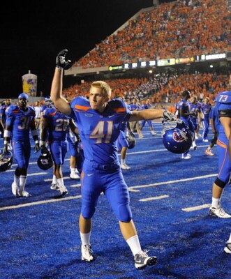 BOISE, ID - SEPTEMBER 3: Joey Paul #41 of the Boise State Broncos taunts Oregon Duck players after LaGarrette Blount #9 (not in photo) of the Oregon Ducks punched a Boise State Broncos player after the Boise State defeated Oregon 19-8 on September 3, 2009