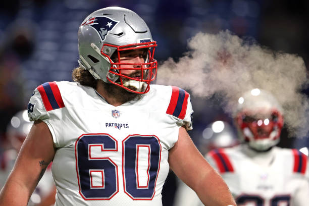 Patriots center David Andrews 'would love to stay' in New England