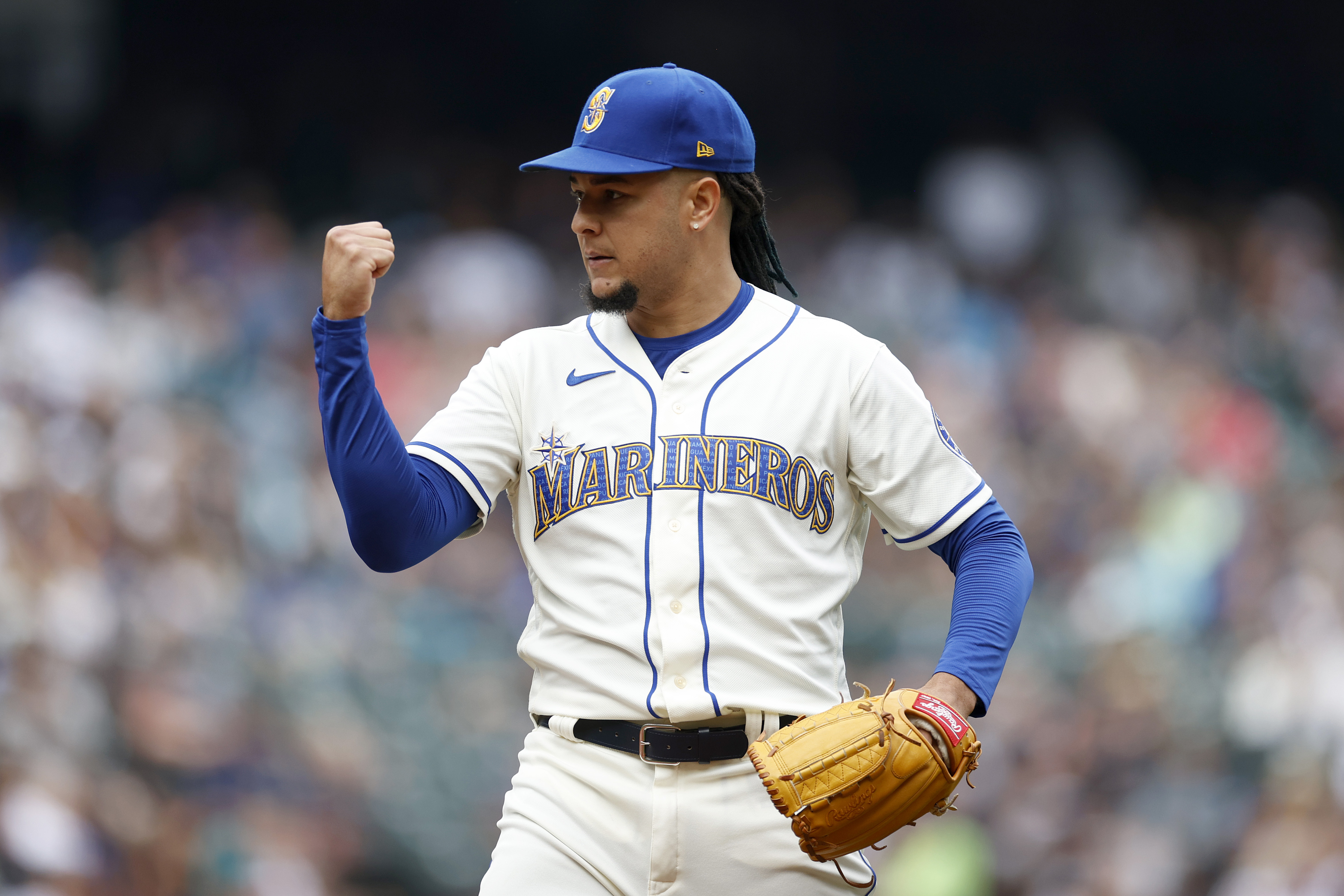 How Luis Castillo Trade Impacts Mariners' Chances in MLB Playoff Race, News, Scores, Highlights, Stats, and Rumors