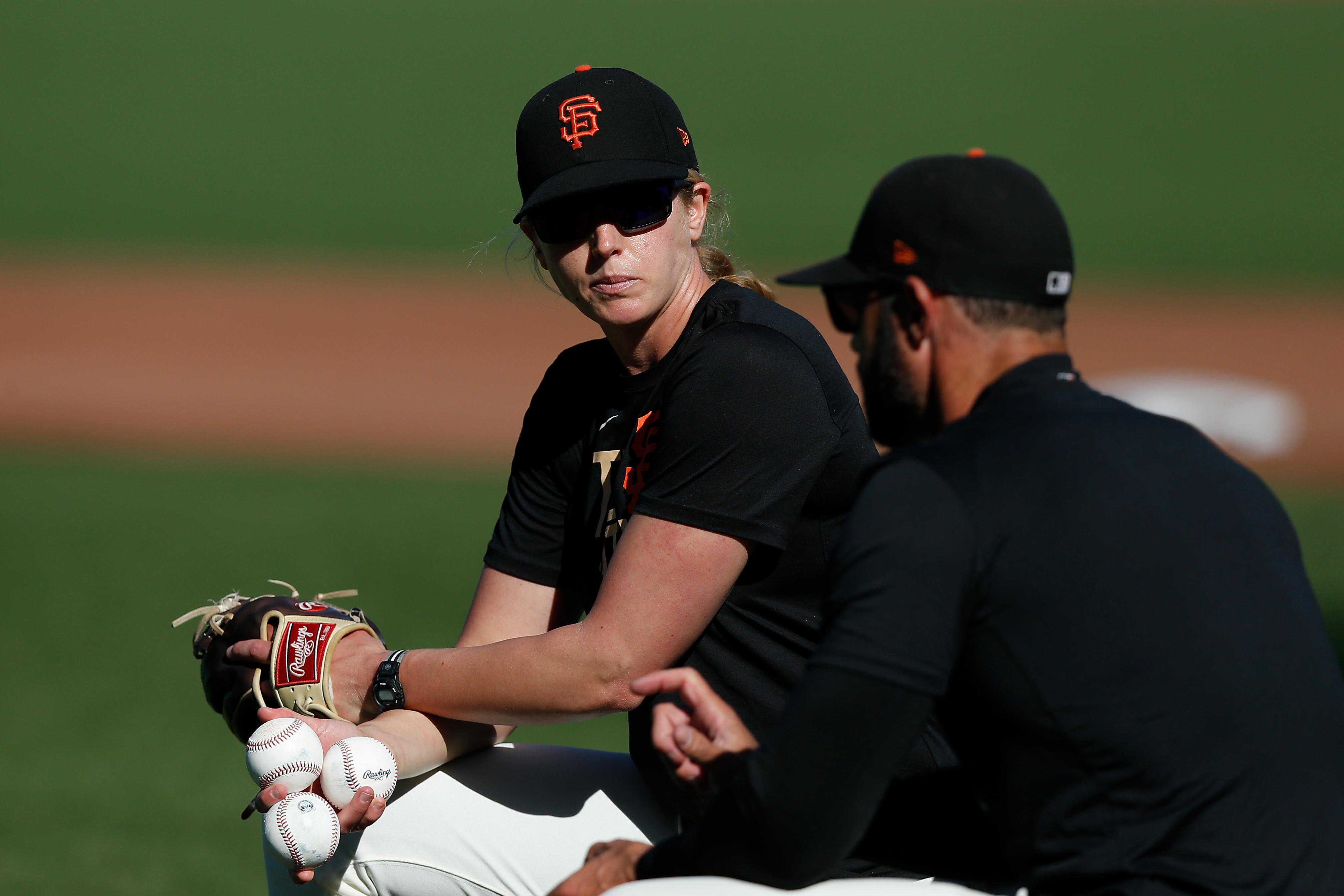 Bob Melvin not happy with Mauricio Dubon bunt with Giants up nine