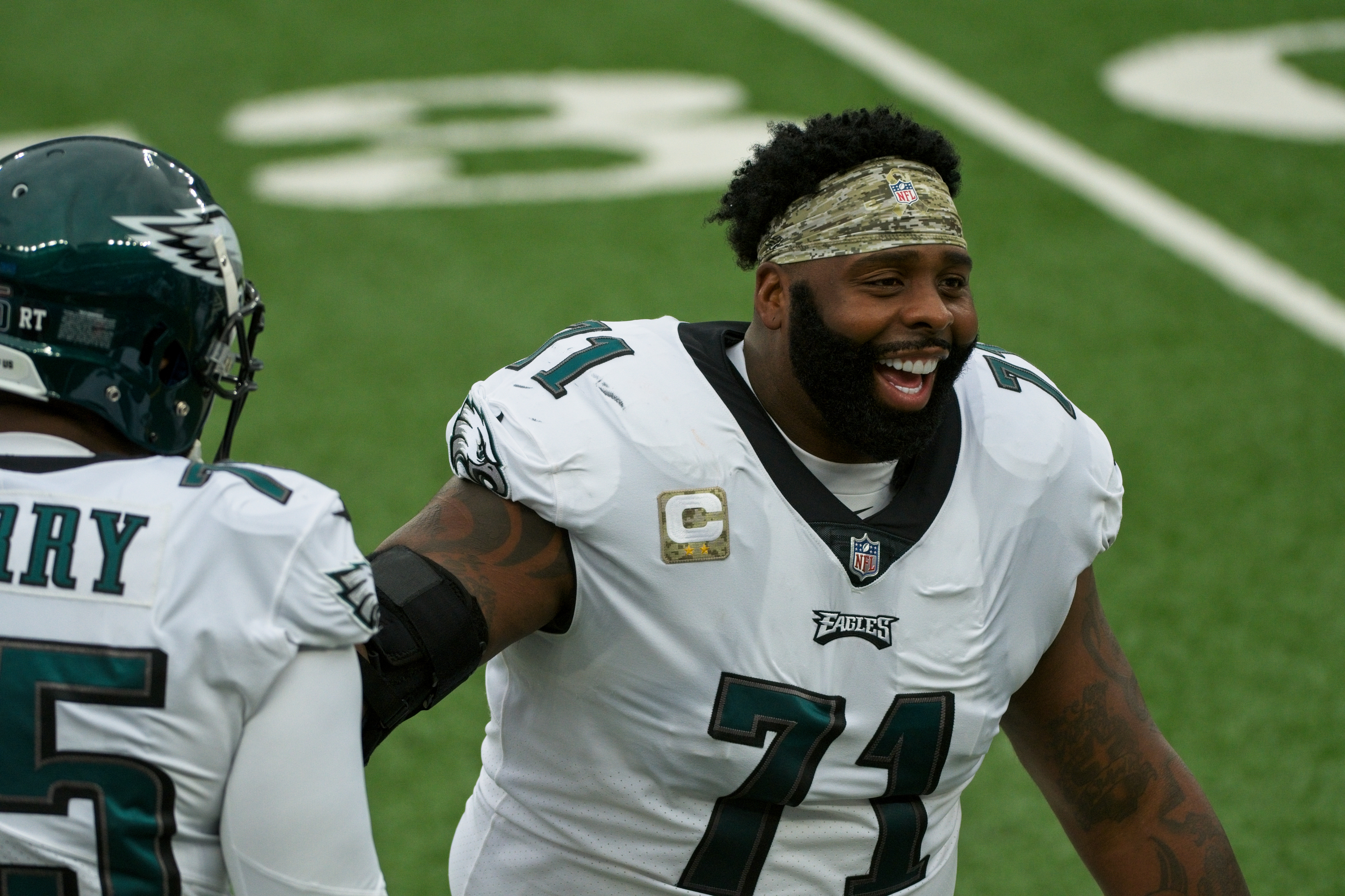 Eagles' Jason Peters to move to right guard, Jordan Mailata to