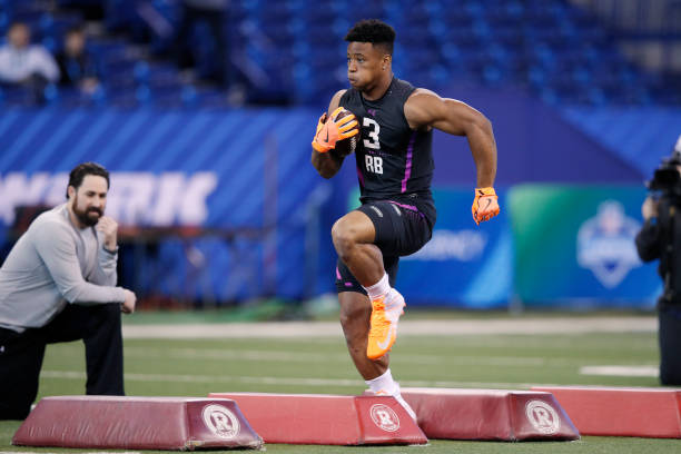 Bleacher Report on X: Saquon Barkley. 5'11 233lbs. 29 reps at 225 pounds.  41 vertical. 4.41 40 time. 