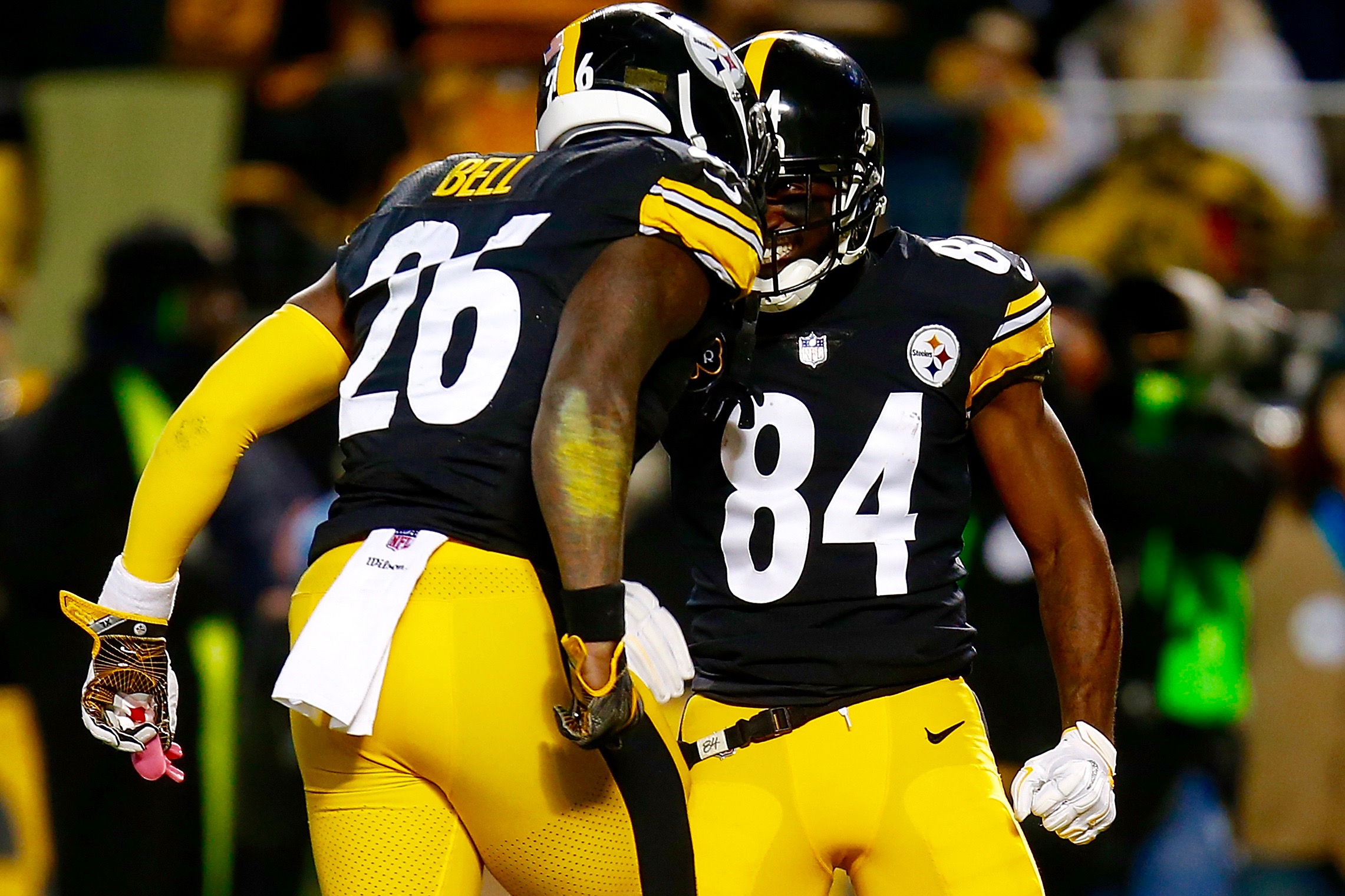 Ryan Shazier, Steelers celebrate via video chat after comeback win