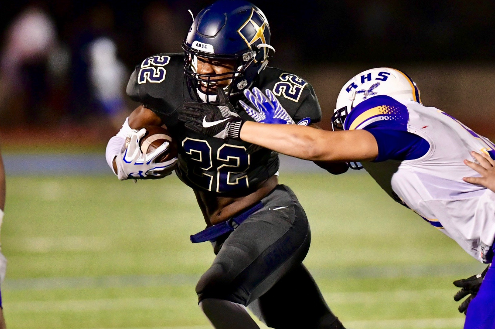 Ej Smith Is Carving His Own Path In His Famous Father S Footsteps