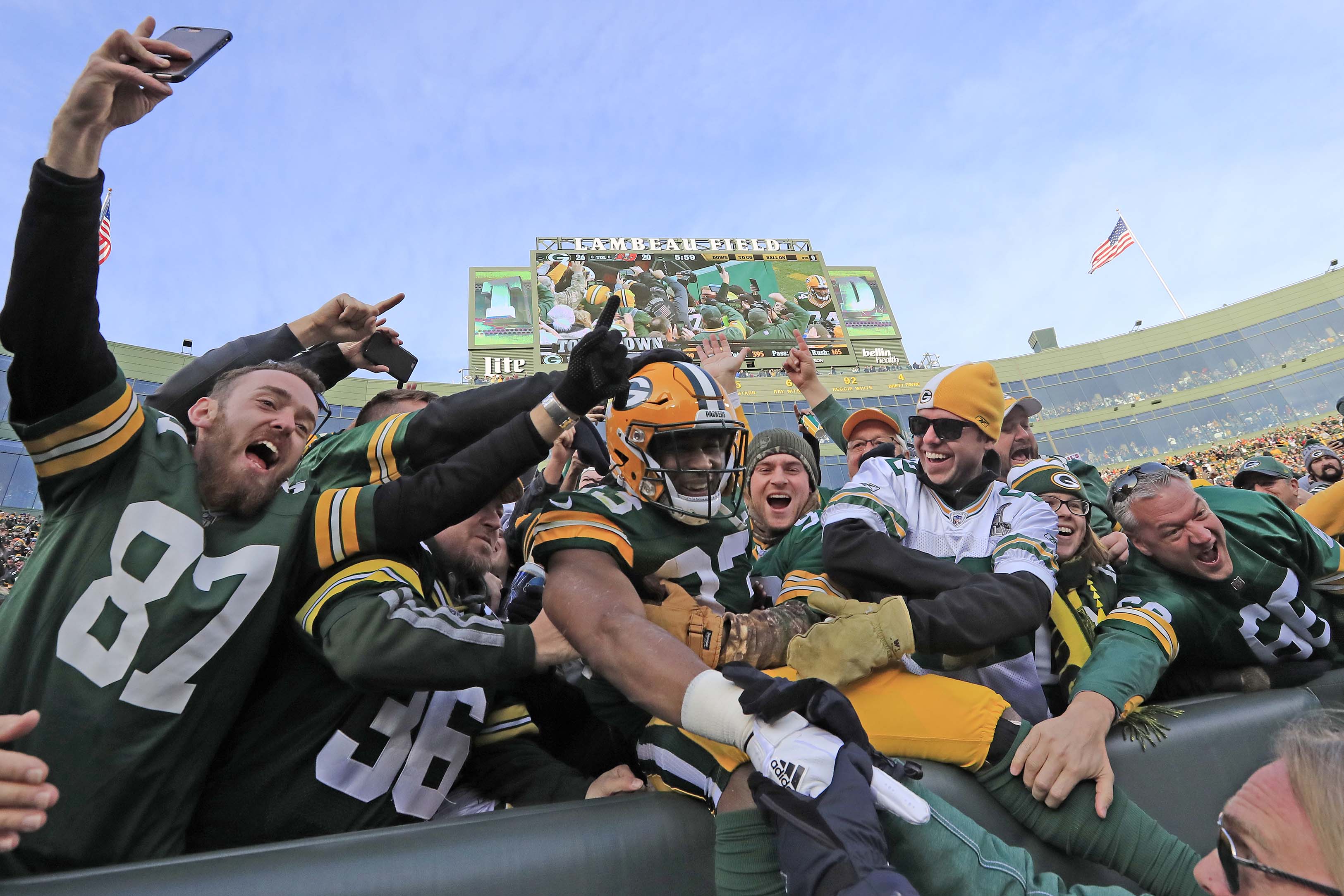 PACKERS WIN: Green Bay beats the Tampa Bay Buccaneers 26-20 in OT