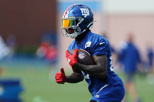 Giants' preseason-opening win over the Patriots a mixed bag