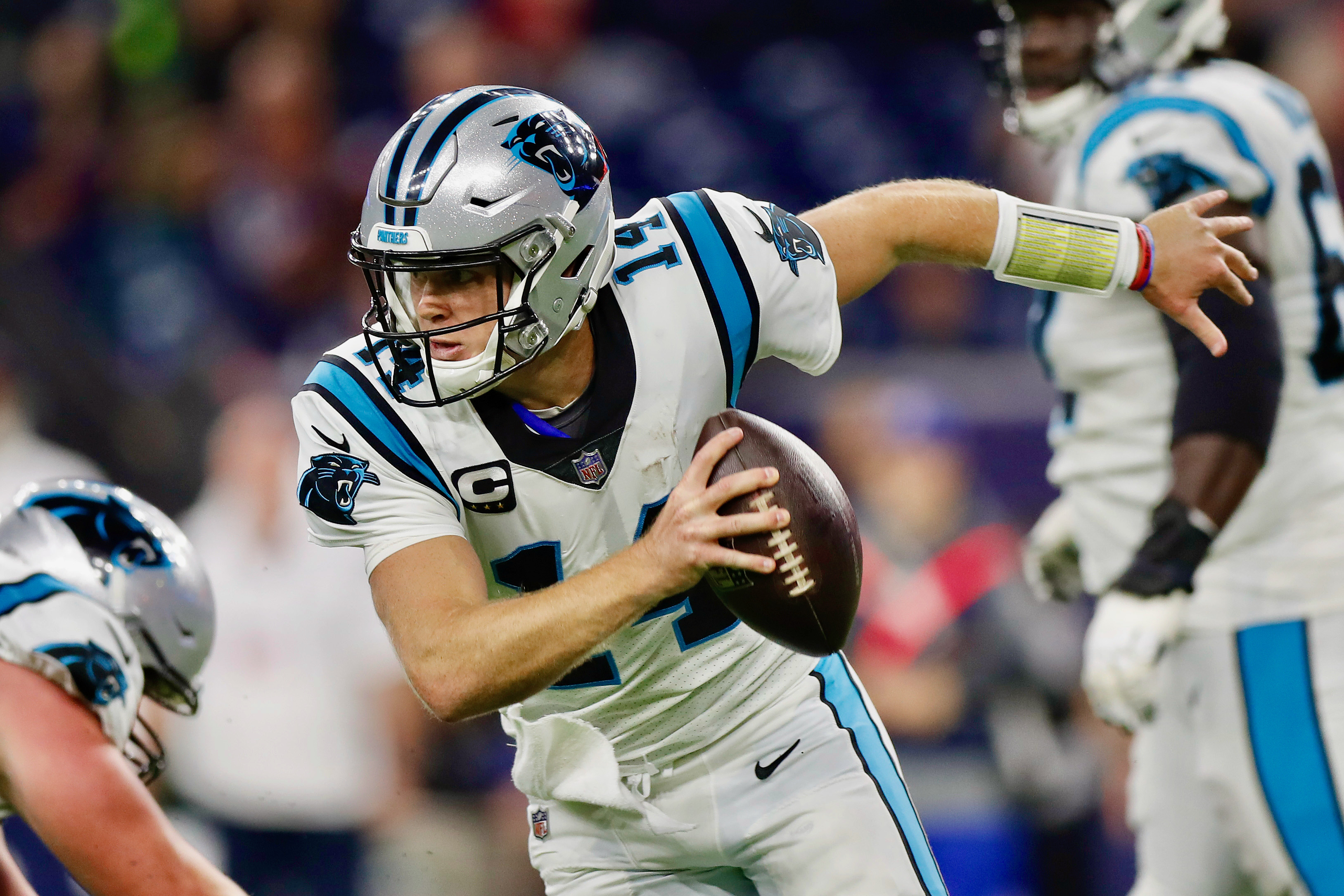 NFL on FOX - 3️⃣-0️⃣ Sam Darnold is fitting in nicely in Carolina 