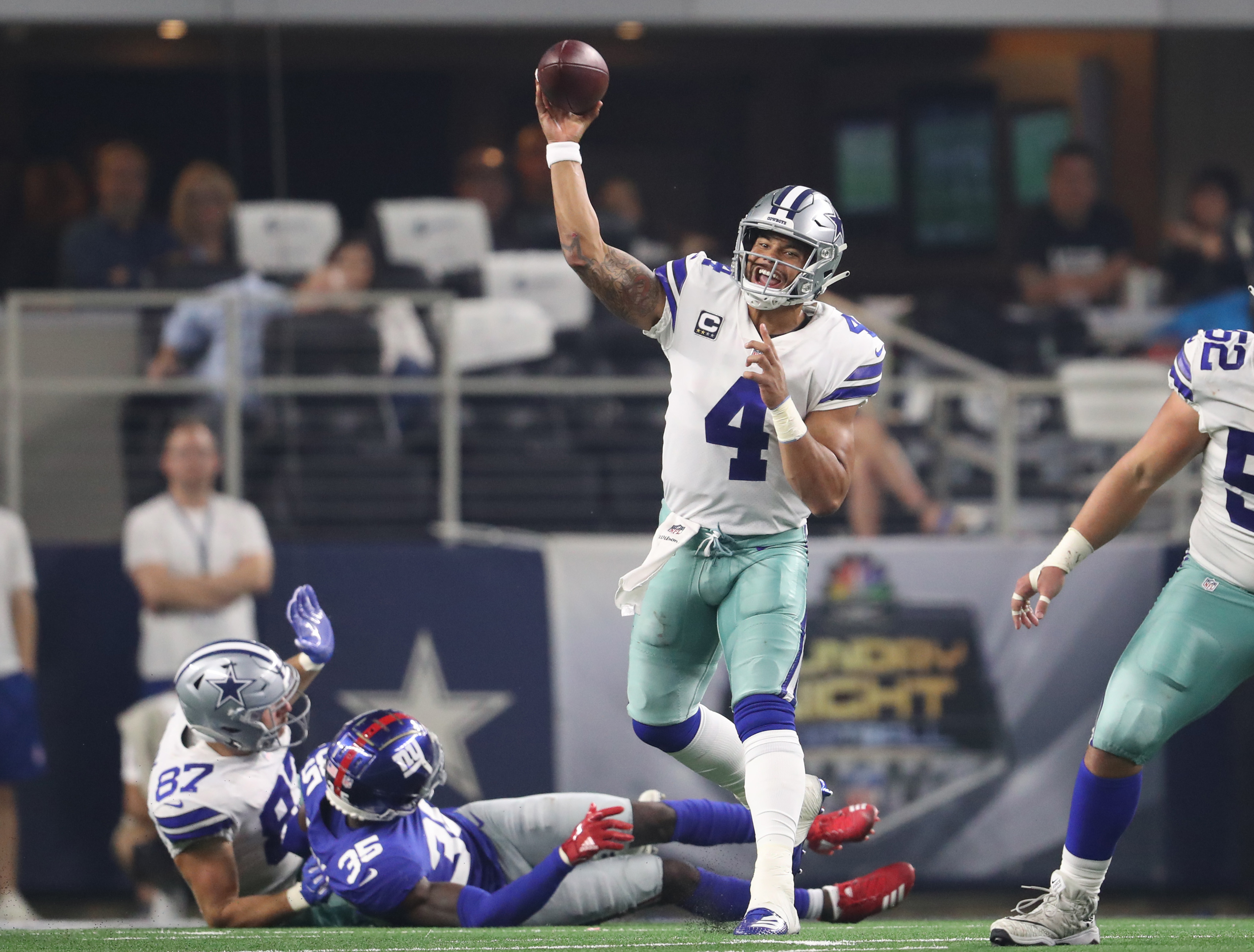 Dallas Cowboys Network on X: COWBOYS WIN! FINAL SCORE: Giants 20 vs Cowboys  44 ✭ #dallascowboys  / X