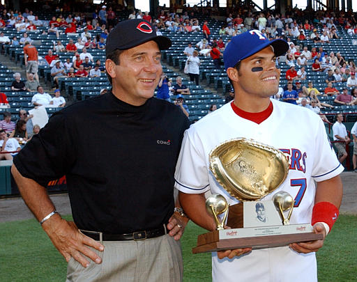 Iván Pudge Rodriguez Baseball HOF Stats Bat - Cooperstown Bat Company