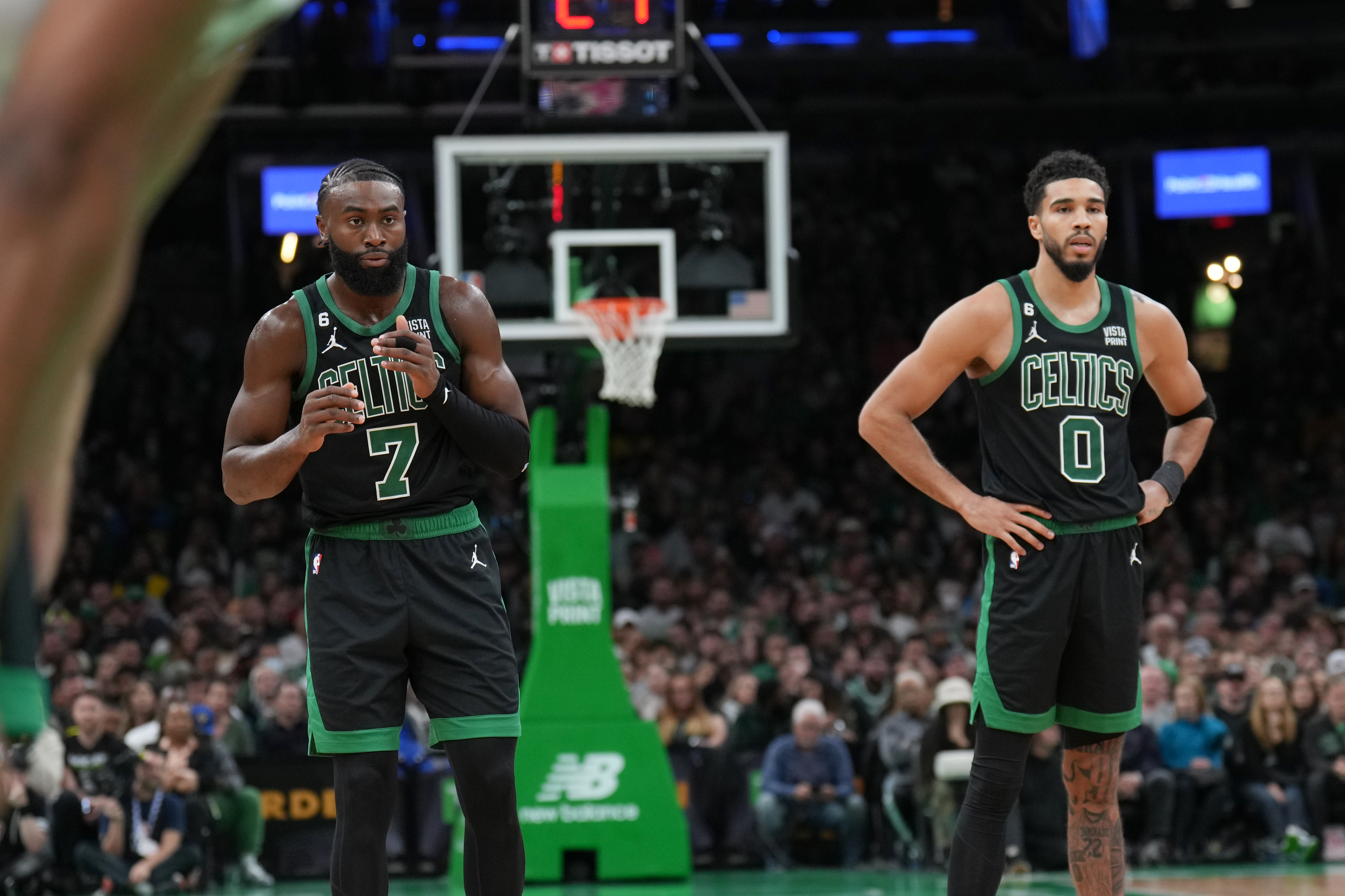 Mitchell, LeVert score 41 points, Cavs beat Celtics in OT