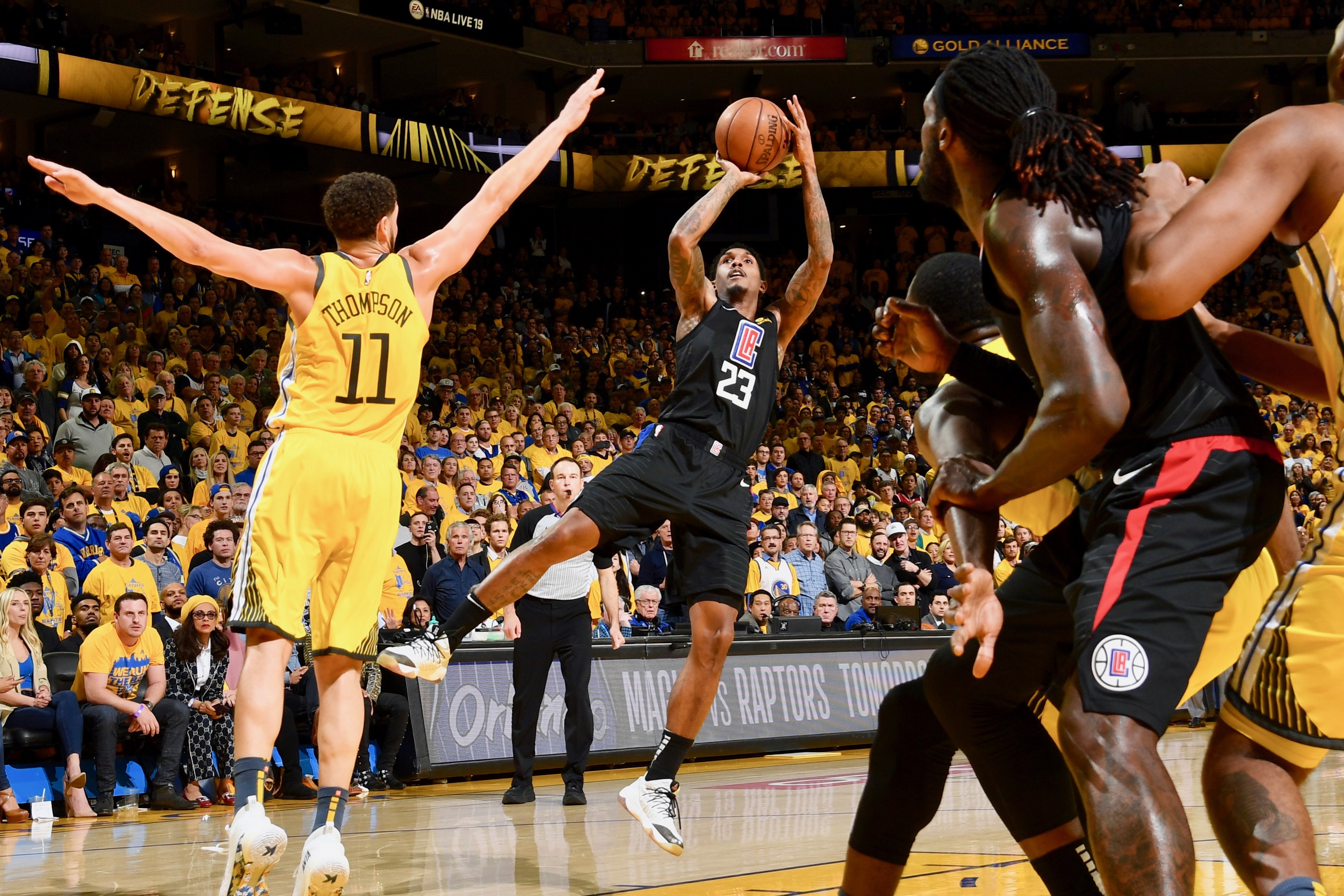 Golden State Warriors vs. los Angeles Clippers. Golden State Clippers.