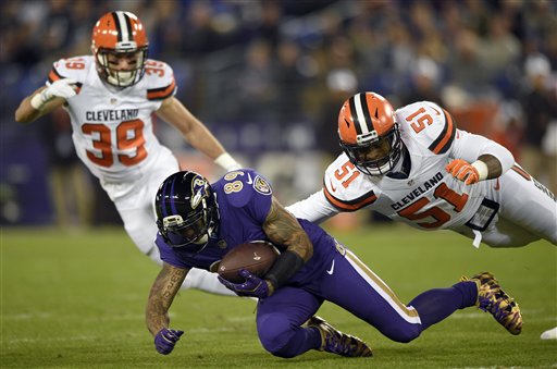 Joe Flacco Does Mannequin Challenge After Throwing Touchdown