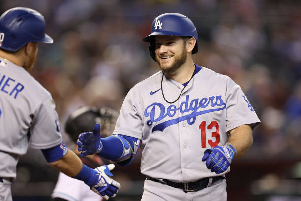 Dodgers assert dominance over Diamondbacks, clinch another NL West title at  Chase Field - PHNX