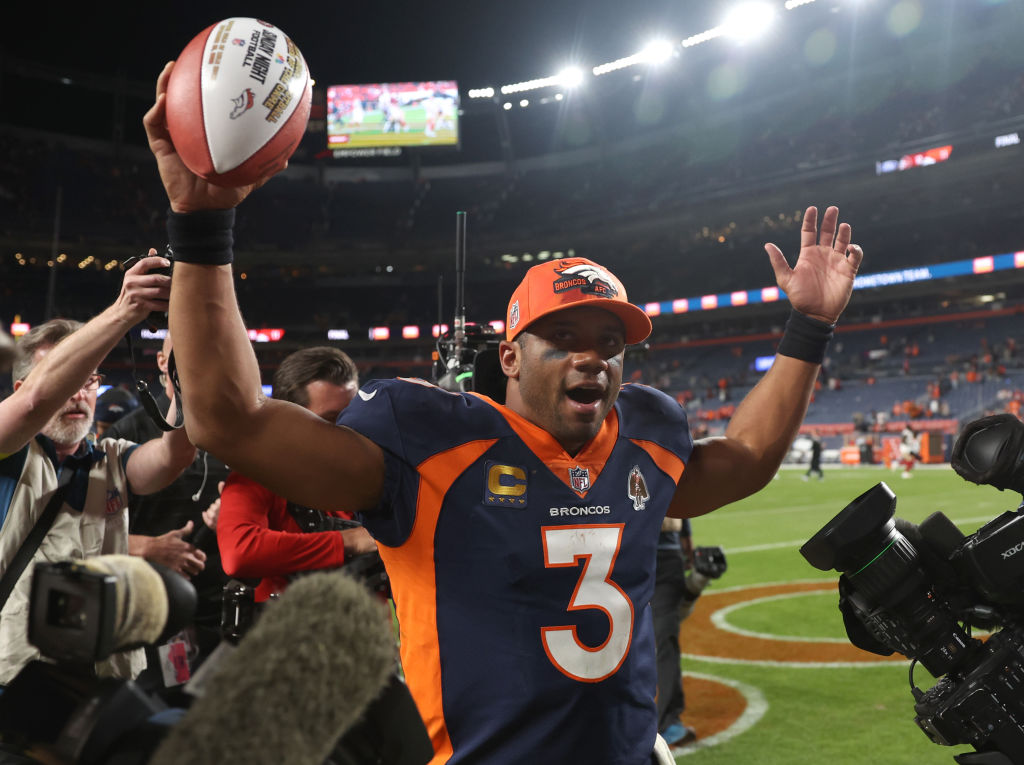 Denver Broncos top San Francisco 49ers in 11-10 defensive battle - Mile  High Report