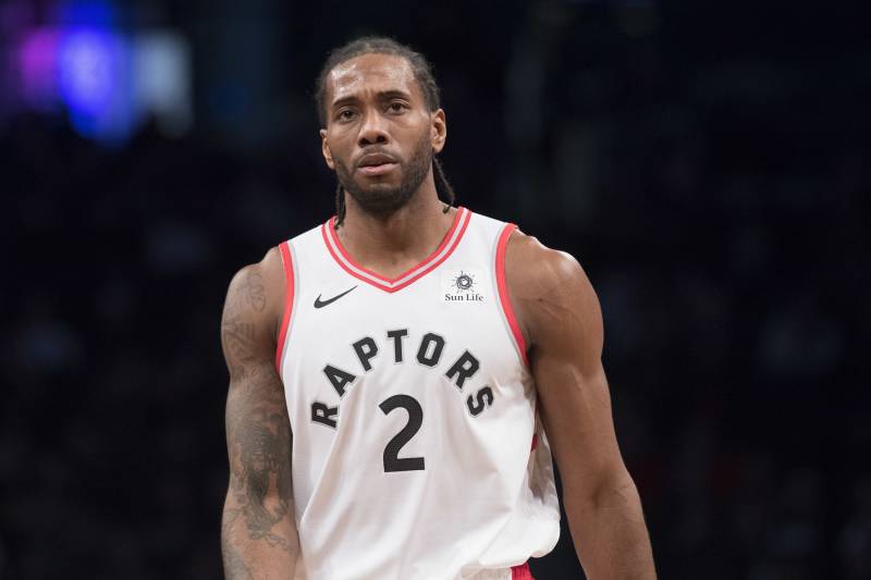 why is kawhi leonard not playing for the raptors tonight
