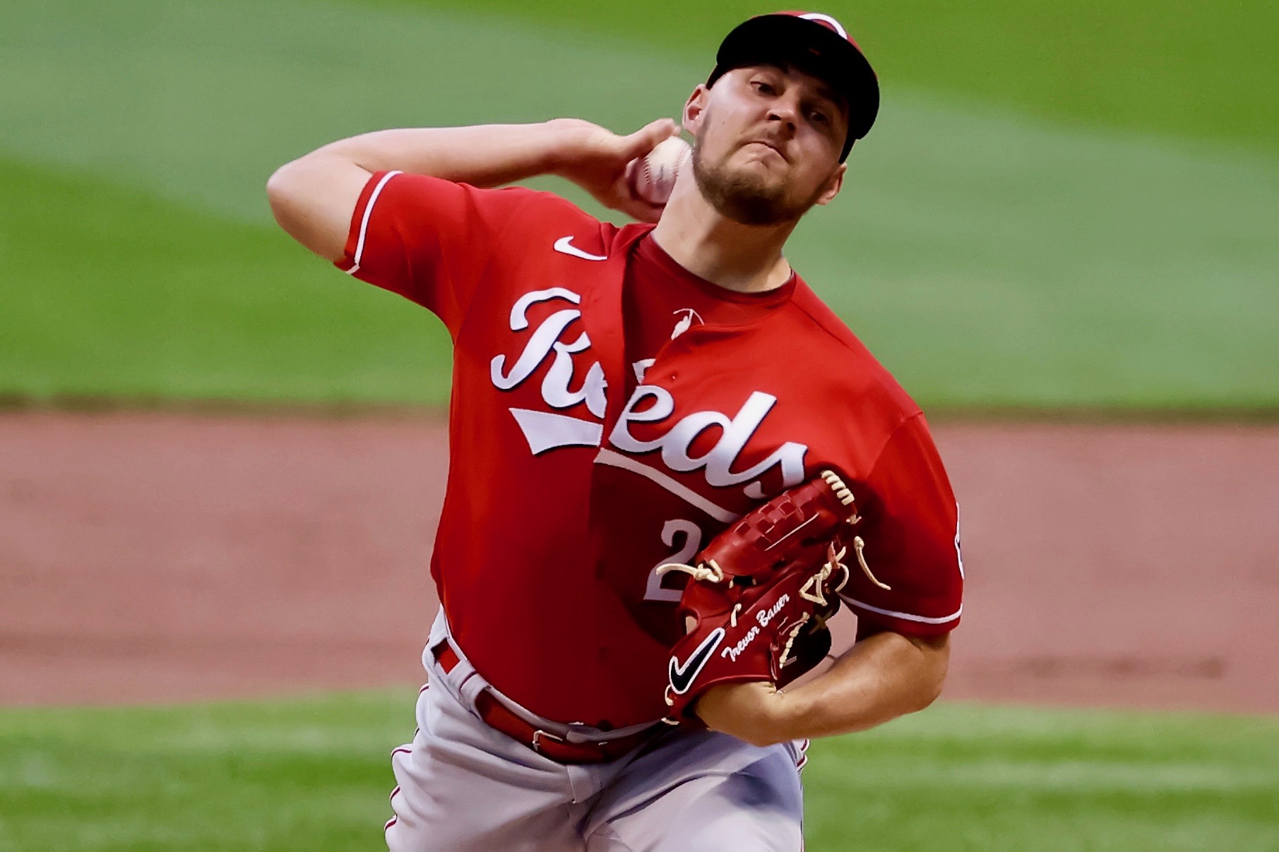 Mariners, Angels players honor Jackie Robinson - Lookout Landing