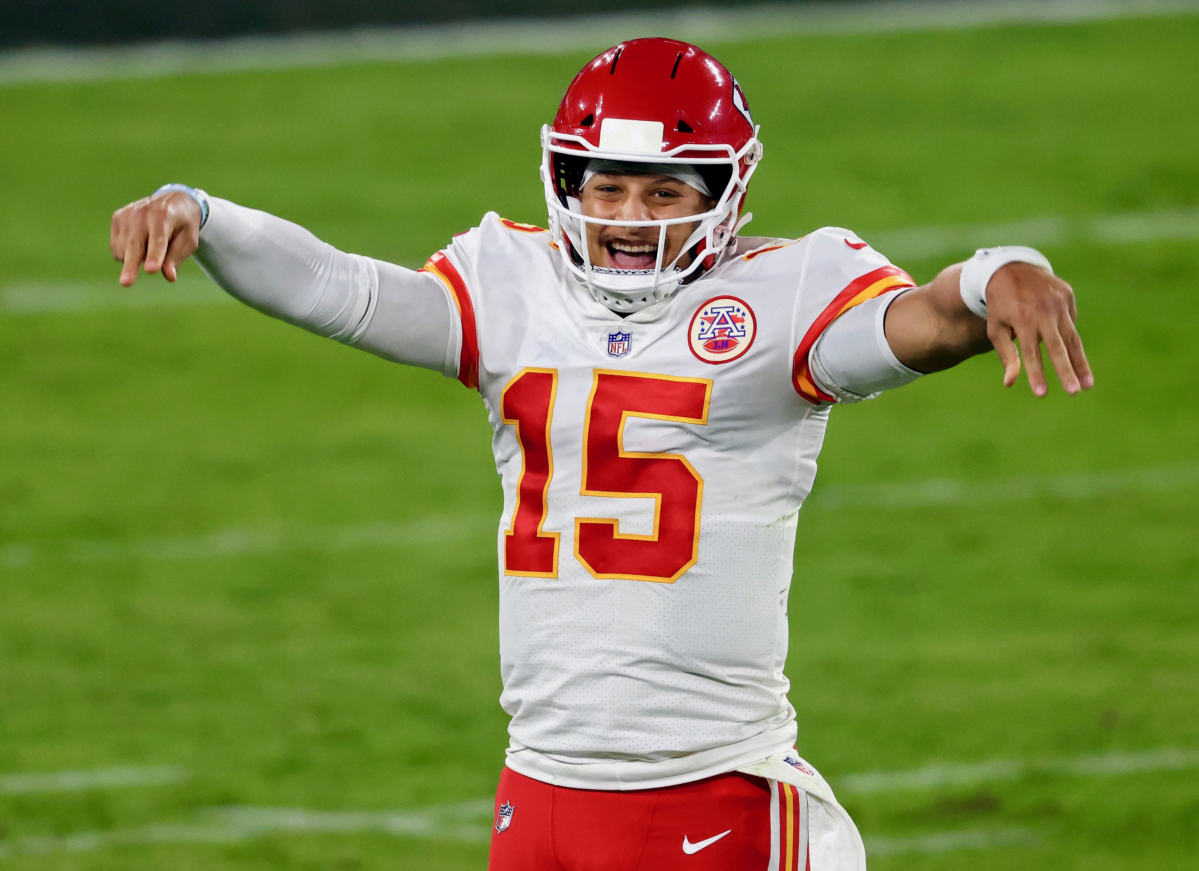 Houston Texans 20-34 Kansas City Chiefs: Patrick Mahomes with