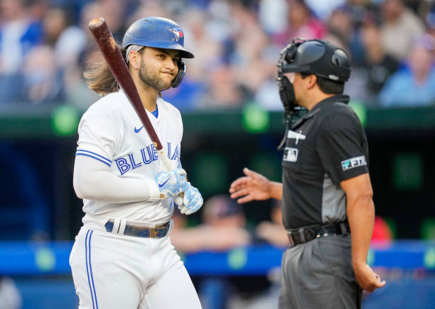 Canadians Quantrill, Naylor lead Guardians over Jays 8-0