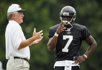 Michael Vick on X: I'm saddened to hear about the passing of my beloved  Coach Dan Reeves. He was a great husband, father and mentor to so many. I  loved him like