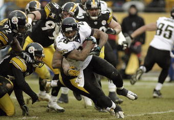 Jacksonville Jaguars runningback Fred Taylor runs for 132 against