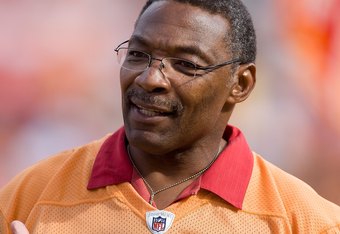 Hall of Fame defensive end Lee Roy Selmon of the Tampa Bay